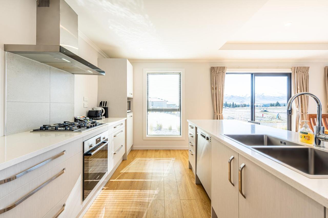 Alpine Star Villa Лейк Текапо Екстериор снимка